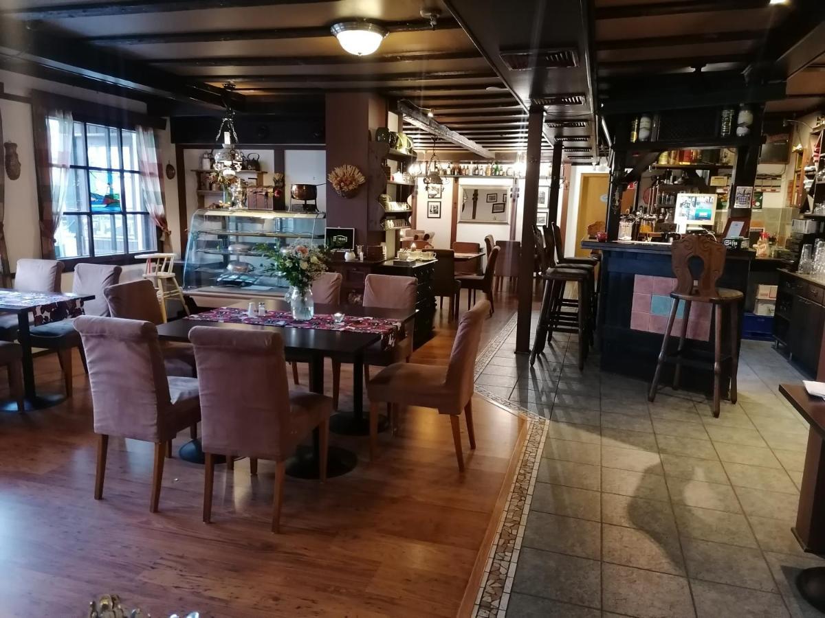 Cronin's Хейнола