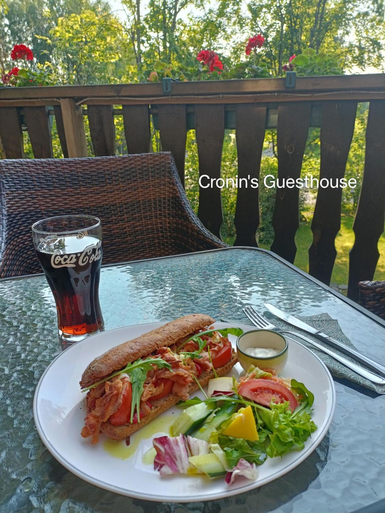 Couette-café Cronin's 3*